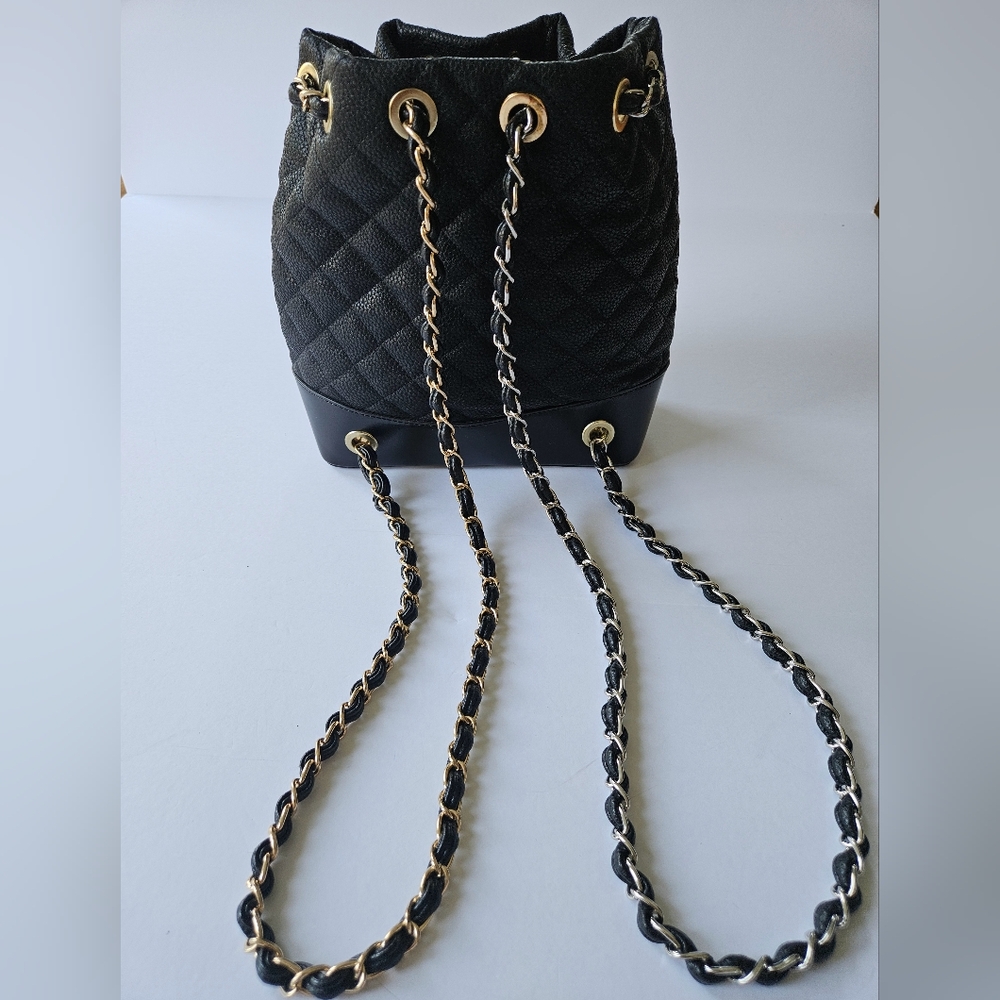 Be Humane Saratoga Quilted Backpack Purse Hobo Bag Silver & Gold Chain Straps - Picture 2 of 5